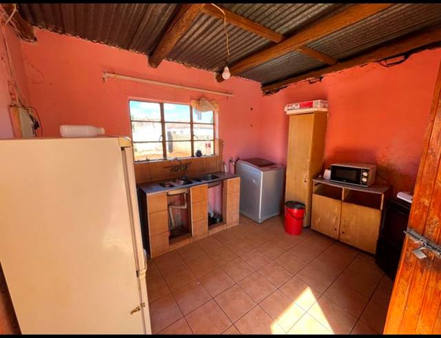 5 BEDROOM HOUSE FOR SALE IN MAHWELERENG